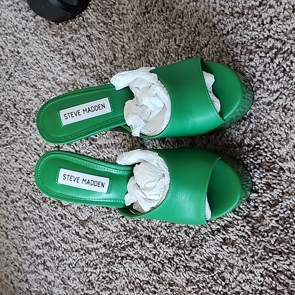 Steve Madden Bristal slip on green platform shoes-6 - Picture 2 of 11